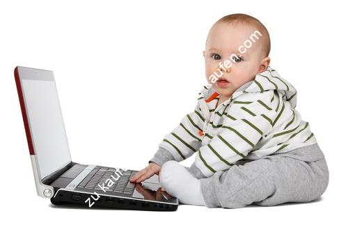 Baby am Laptop