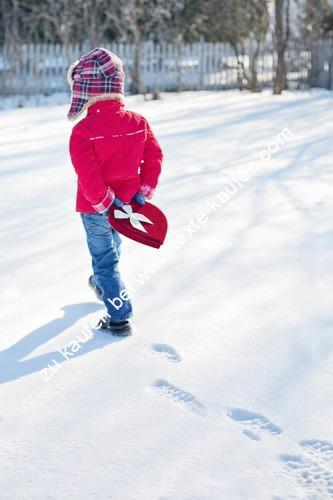 Kind im Schnee