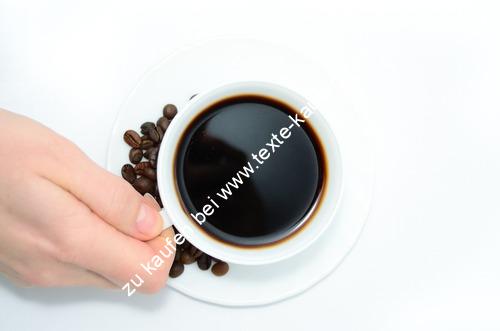 Schwarzer Kaffee ist fertig